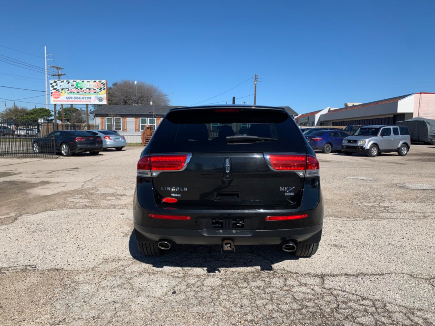 2013 Black /Black Lincoln MKX (2LMDJ8JK7DB) with an V6 - 3.7L 3726cc 227ci GAS MFI vin K - 4 valve DOHC engine, AUTOMATIC transmission, located at 1830 North Belt Line Road, Irving, TX, 75061, (469) 524-0199, 32.834373, -96.993584 - Photo#3